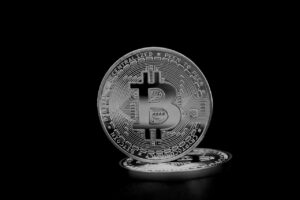 クレカの高還元率ポイントを仮想通貨に活用する方法は？