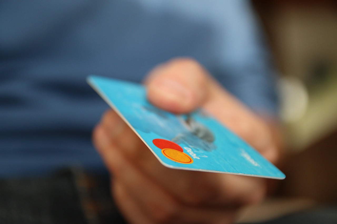 QRコード決済とクレジットカードの組み合わせはどう活用すれば良い？