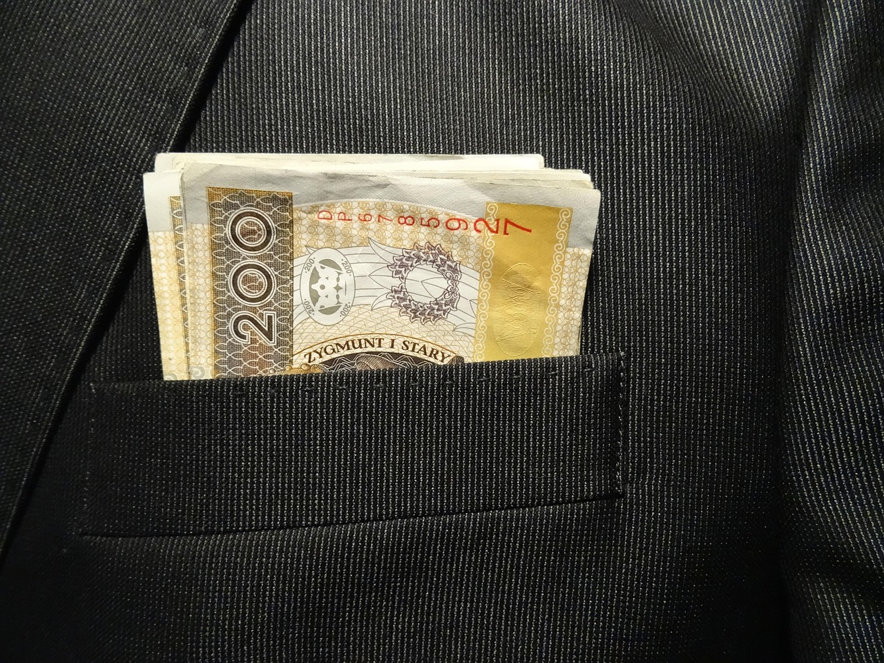 高還元のクレジットカードで美容整形の支払いをするメリットは？