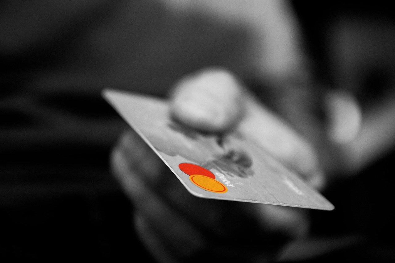 高還元クレジットカードを夫婦で賢く貯める方法は？